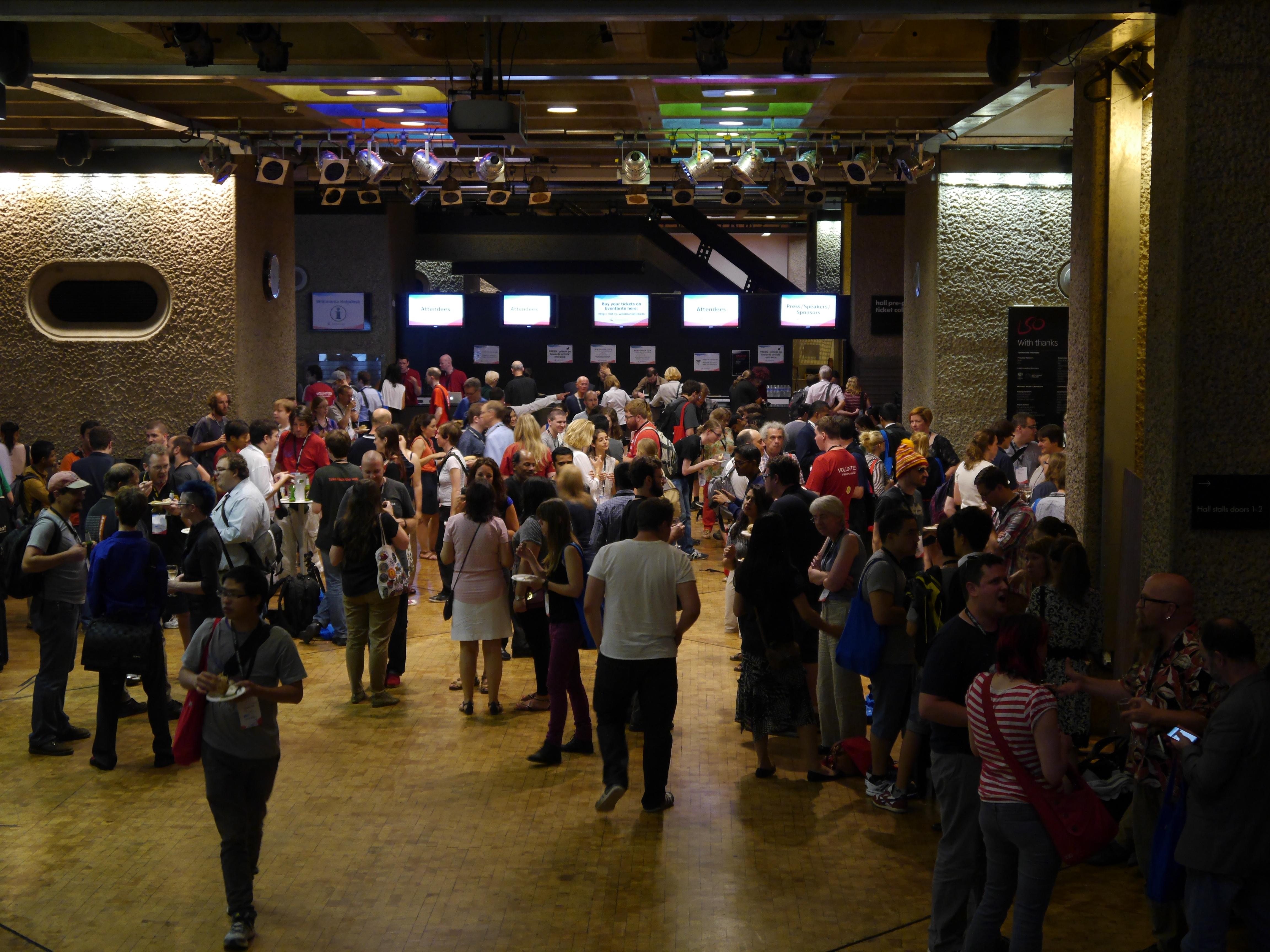 A photograph of the Wikimania 2014 welcome reception.